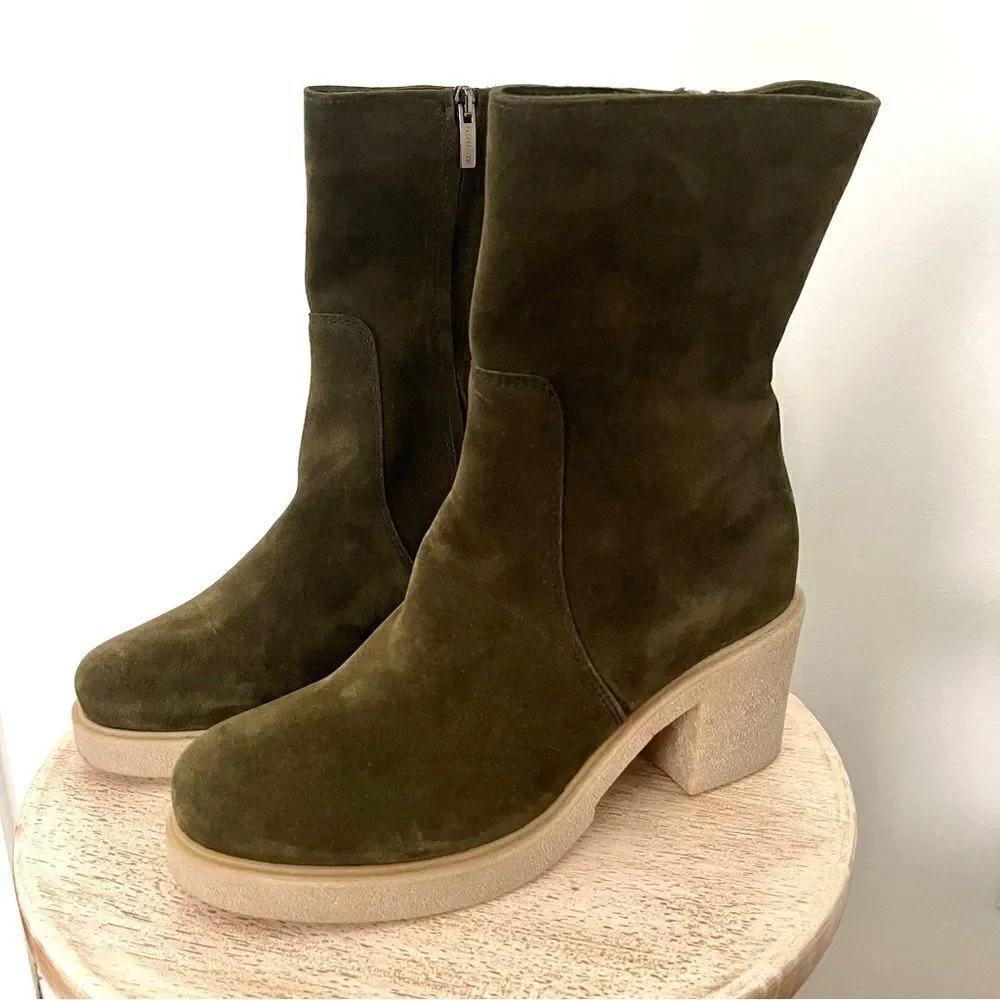 La Canadienne Zeb‎ Suede Bootie in Dark Green Size 10 NWOB